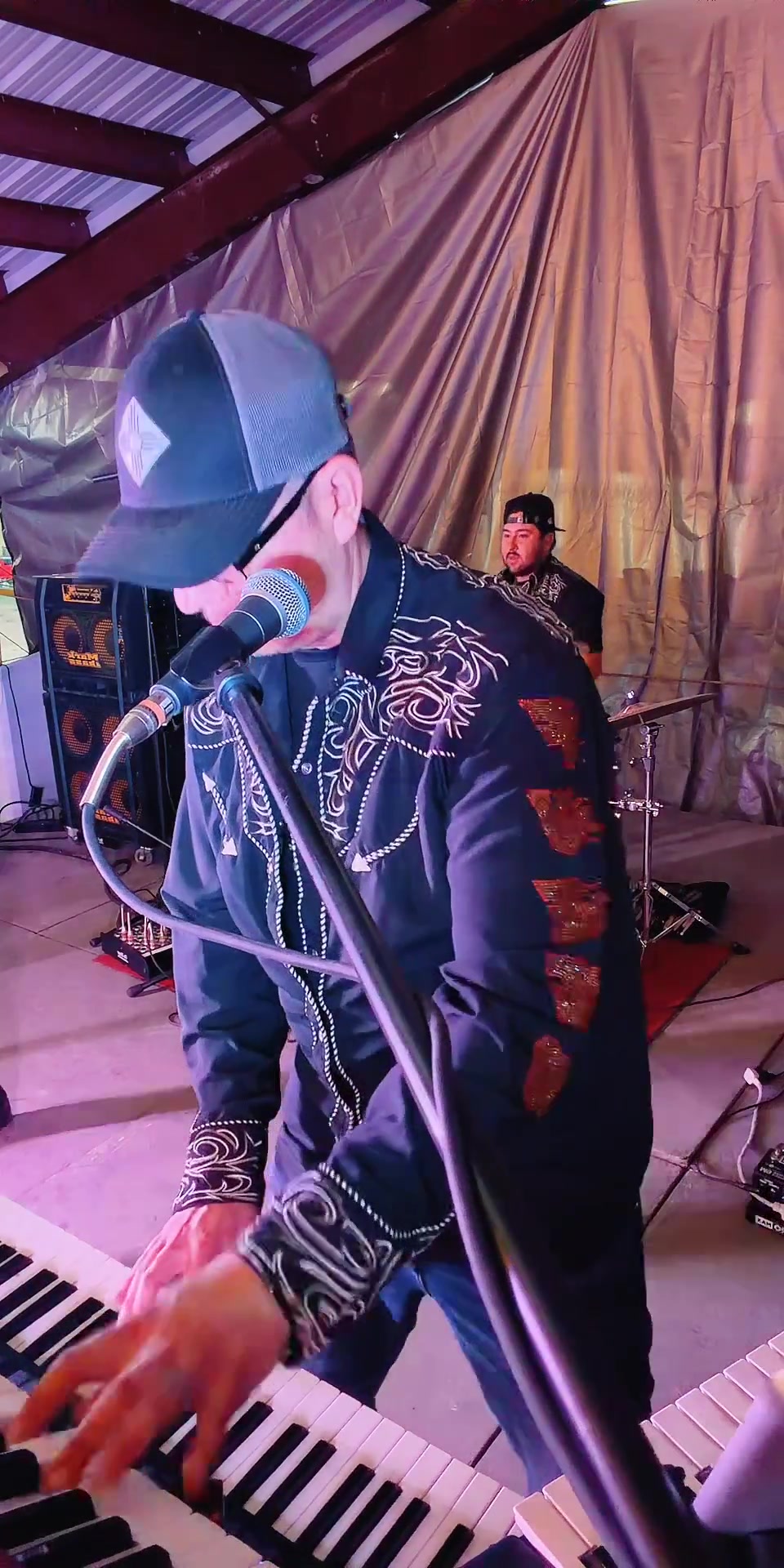 @Adrian Medina