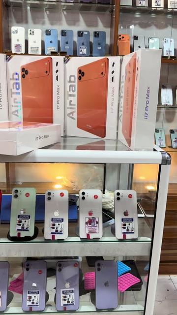 @Sey Maha Apple Store