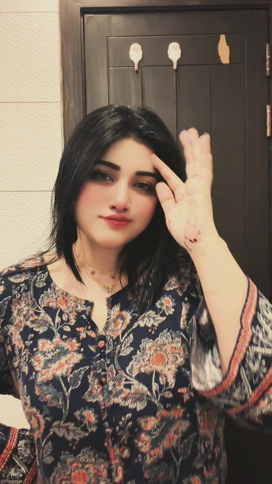 @Arooba