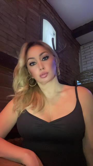 @Elya-🔱🔱🔱Tik Tok Star🔱🔱🔱