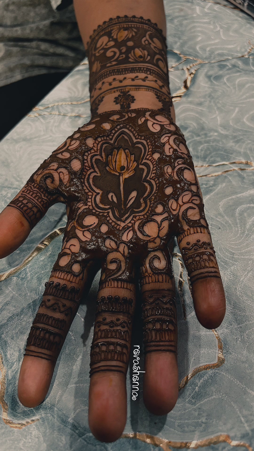 @✨👀 REVA'S HENNA EMPIRE✨