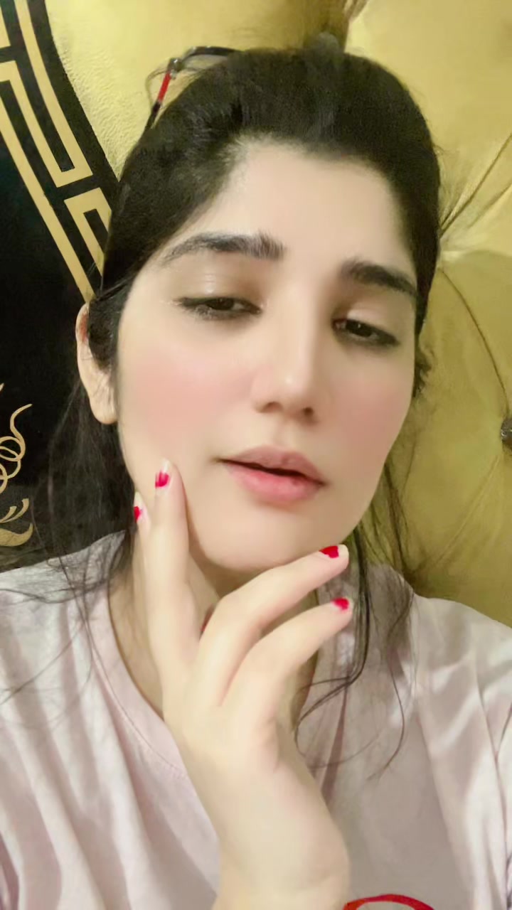 @Afifabuttofficial