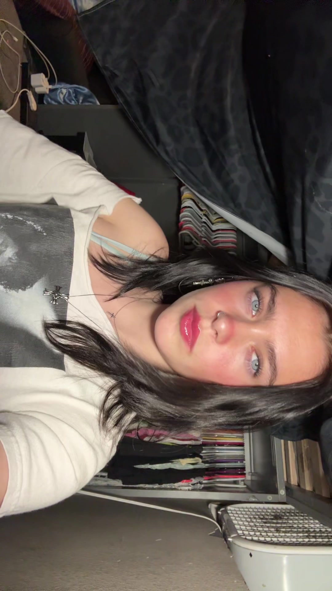 @julia.carson