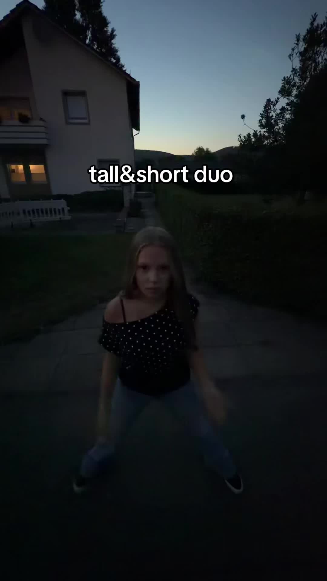 @𝐞𝐦𝐢𝐥𝐲𝐞𝐱𝐜𝐡𝐚𝐧𝐠𝐞𝟐𝟕