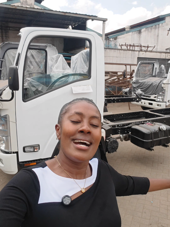 @Stella wa Isuzu