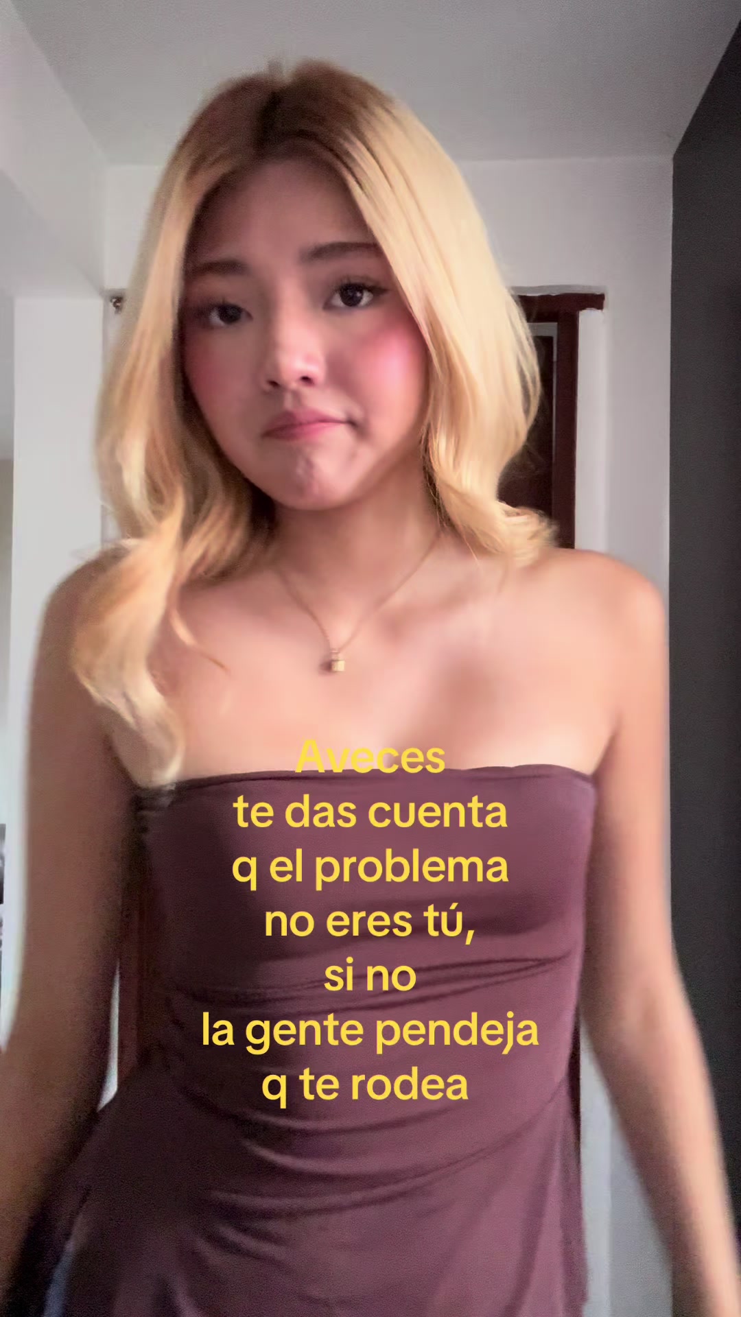@𝐓