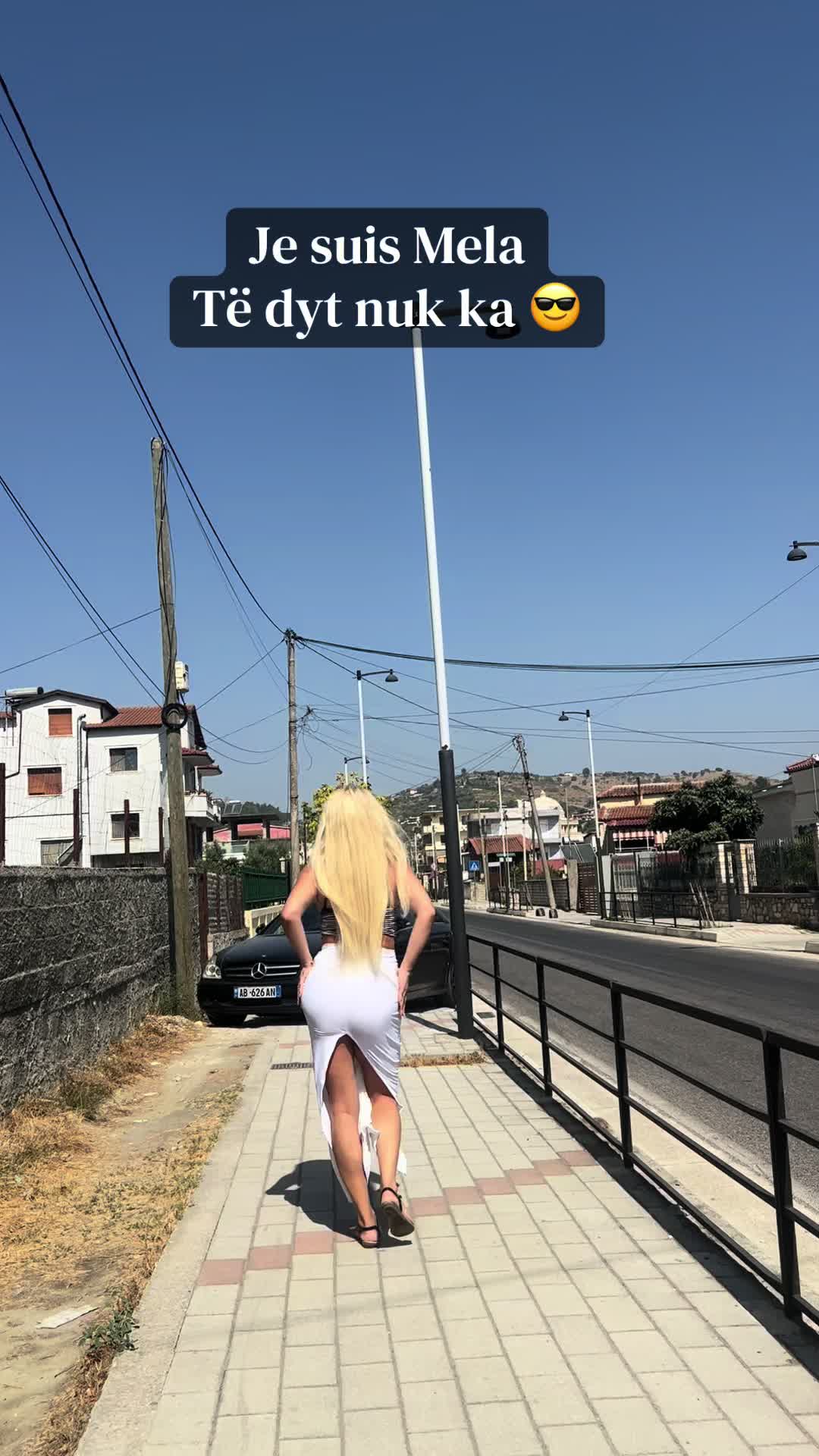@Je Suis Mela