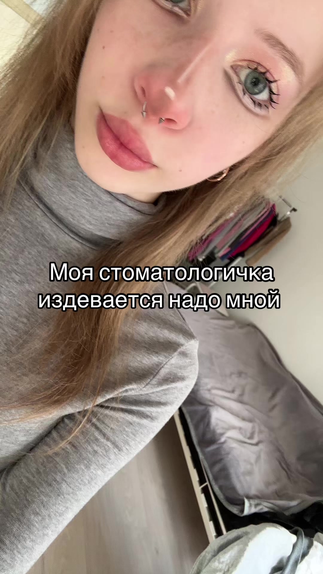 @>_*