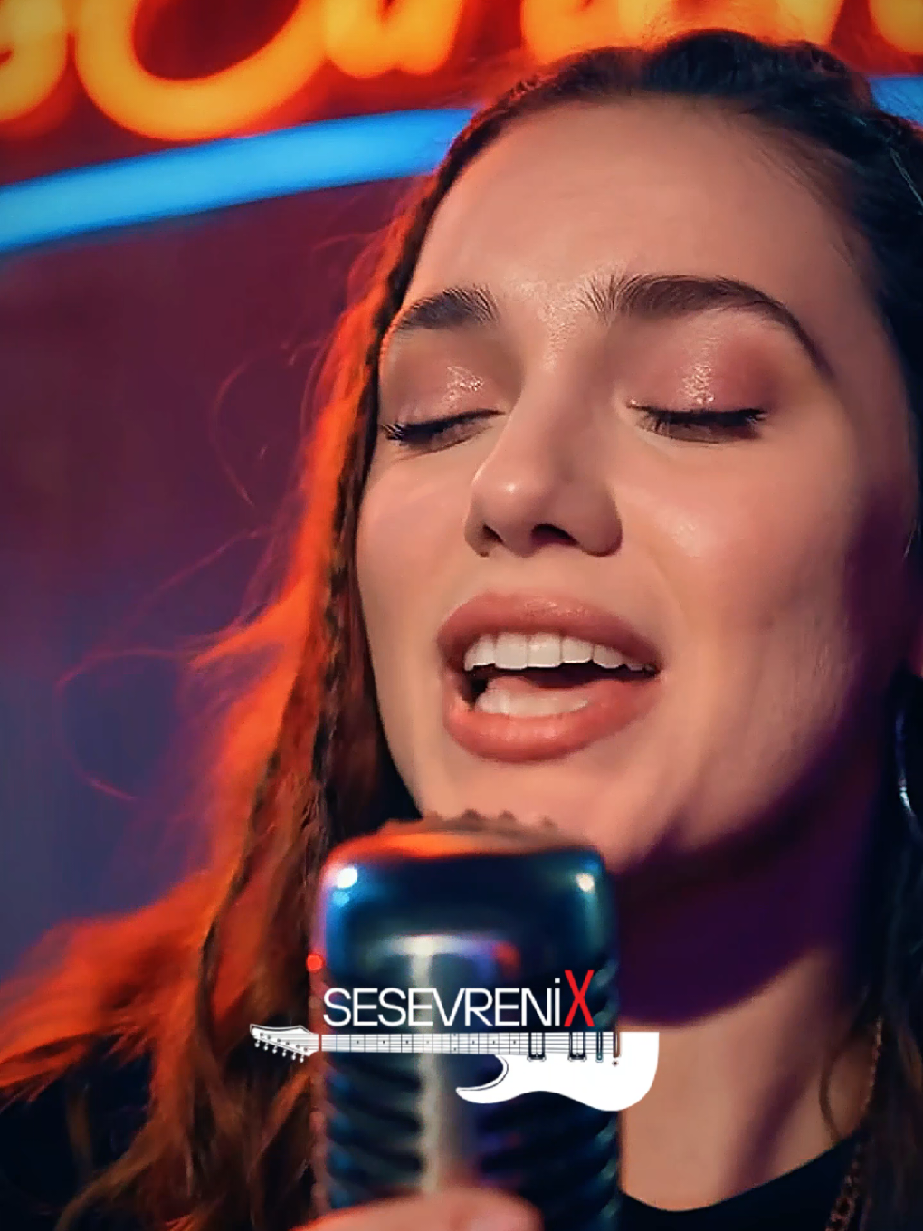 @SesEvreniX Defne