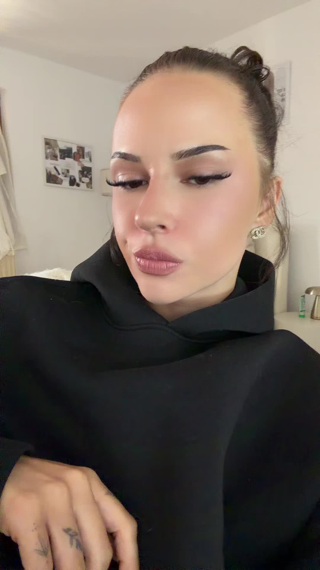 @viktoria🍒