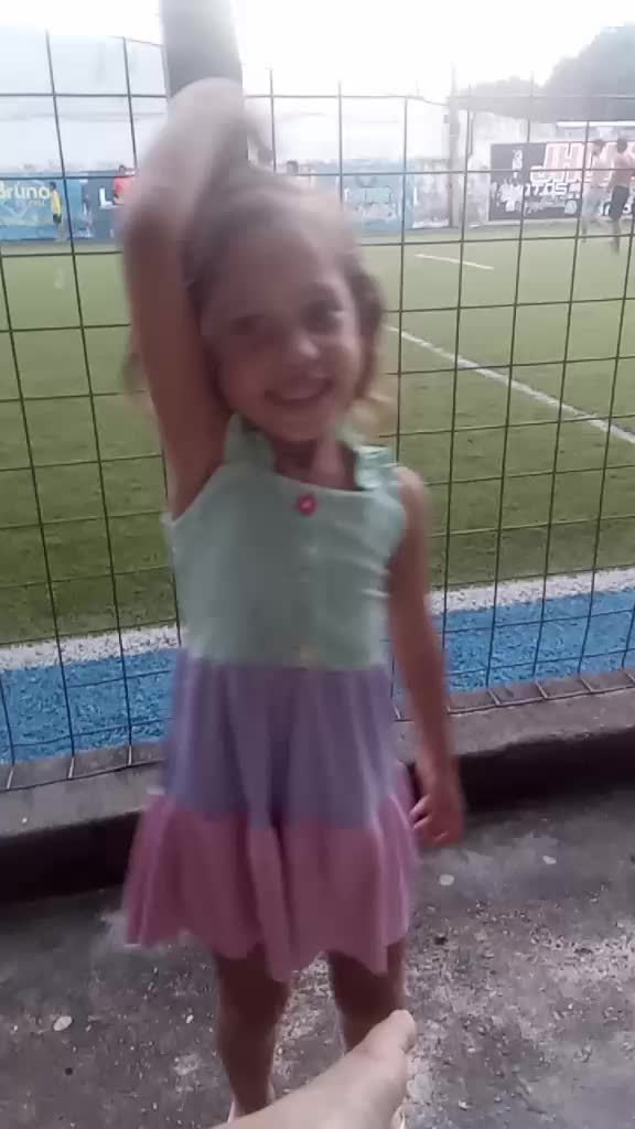 @Taiziinha___2002