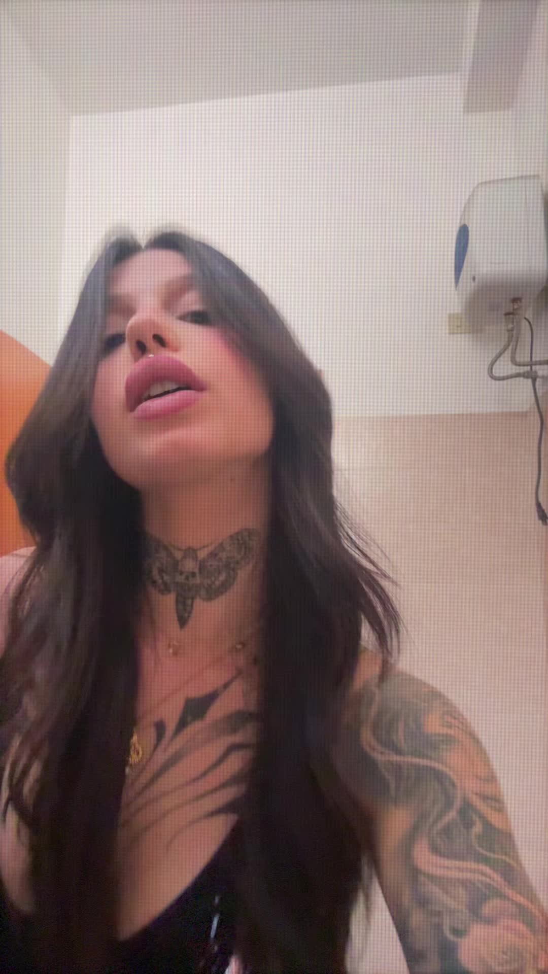 @Julia Carboni