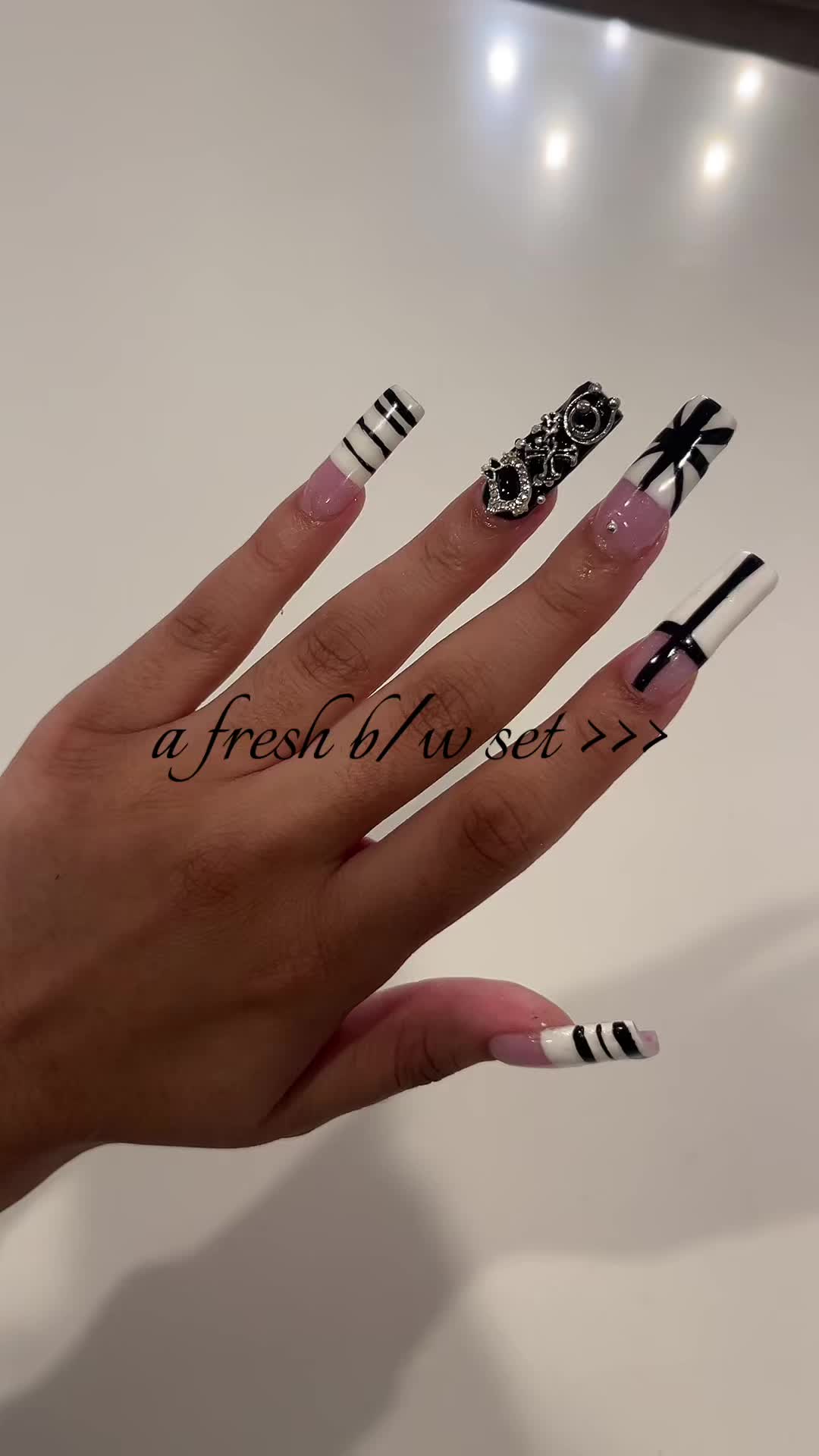 @nailsforangelz