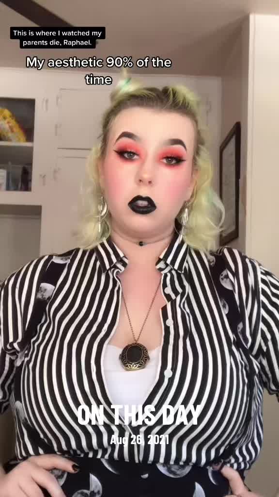 @rachelcrobins