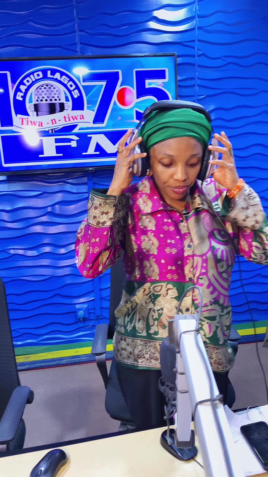 @Radiolagos1075