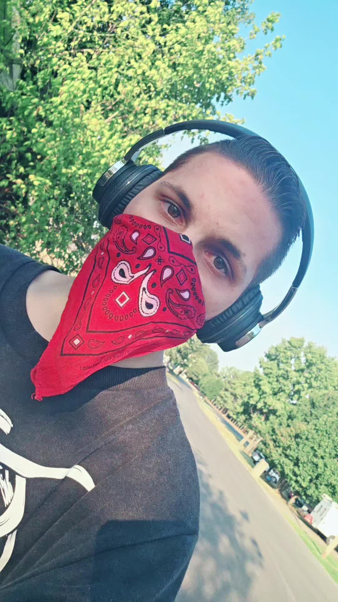 @MusicD3m0n