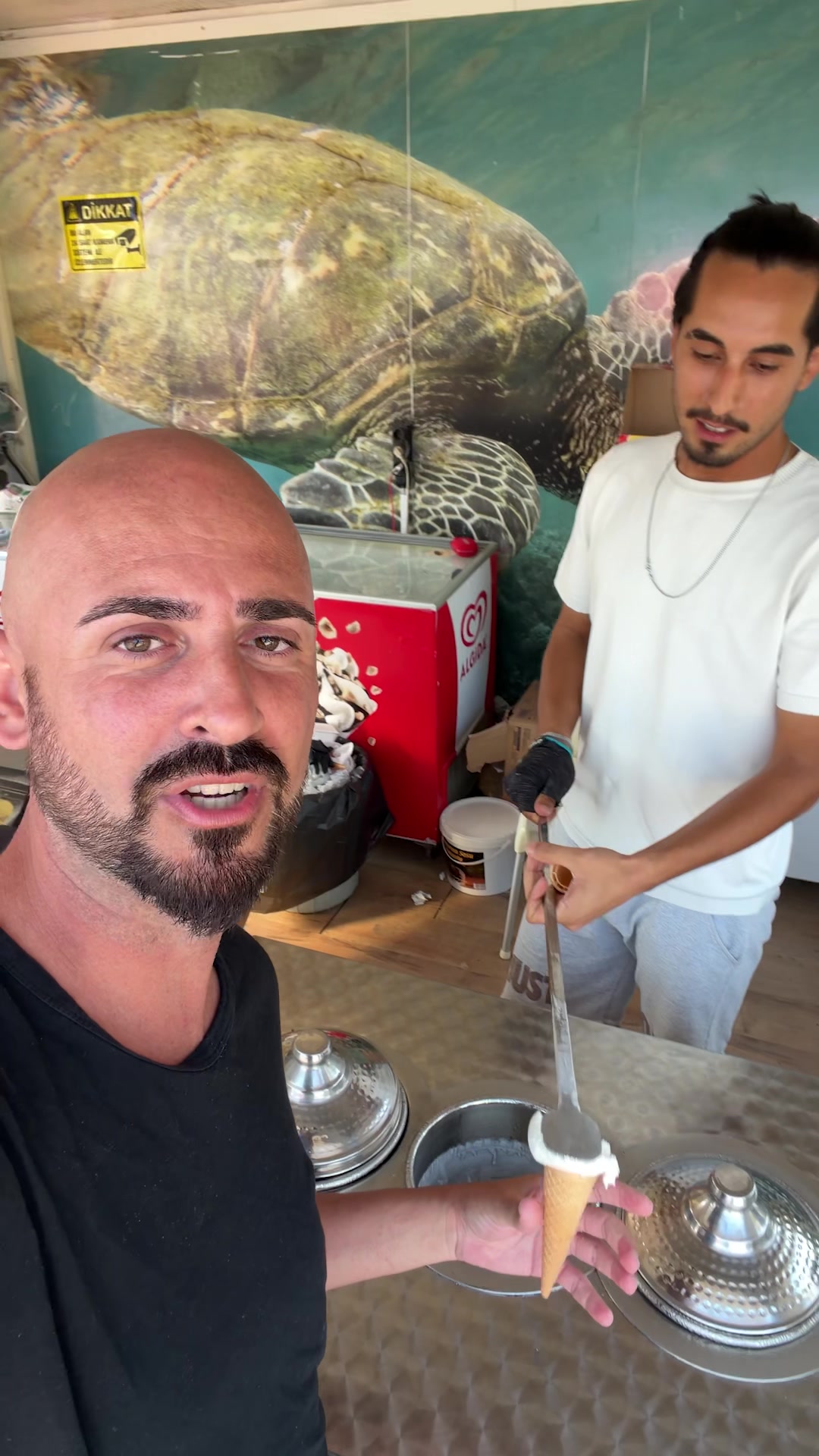 @araskarafil
