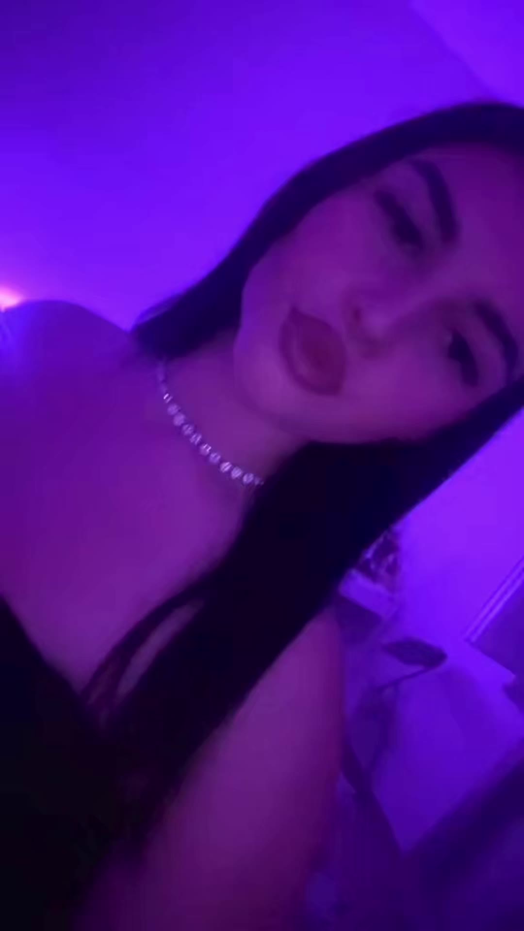@isa🇦🇱