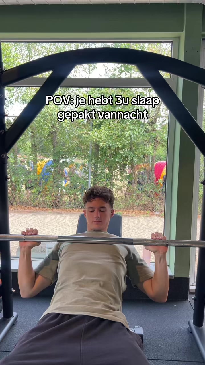 @hullie03