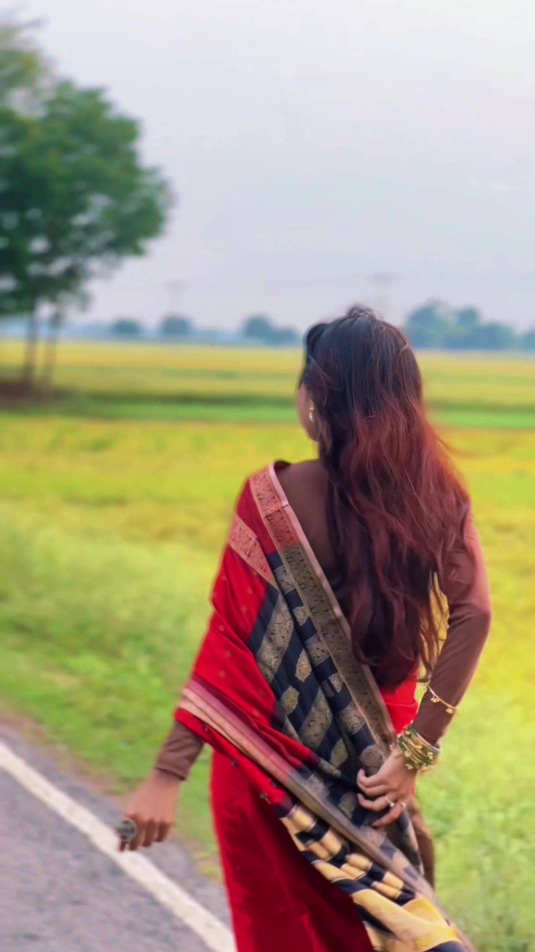 @NAINA🇧🇩