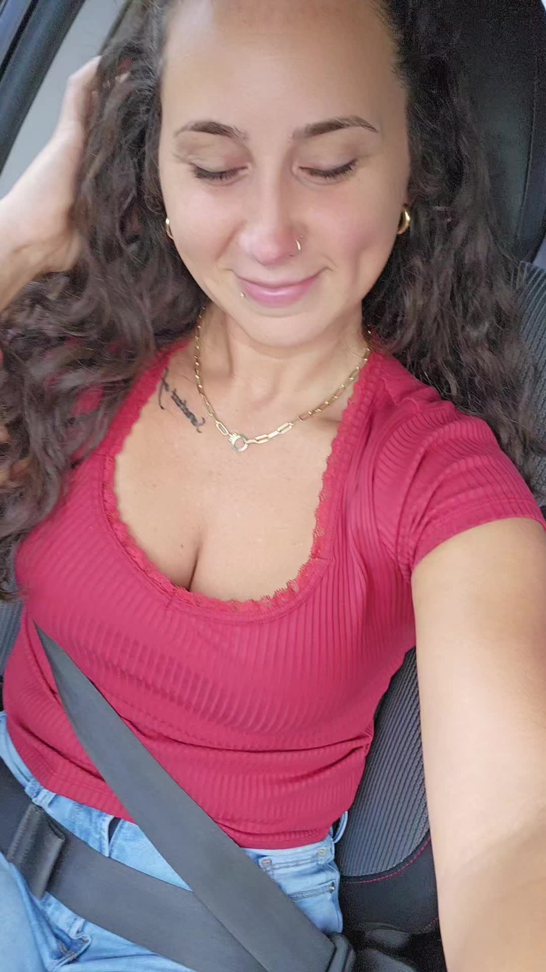 @Quirkyrn85.9®
