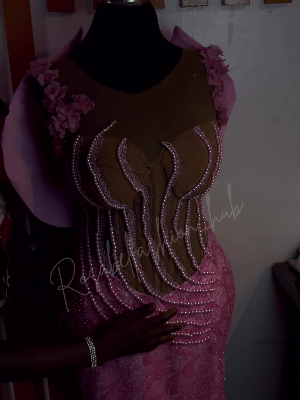 @rosabelfashion_hub