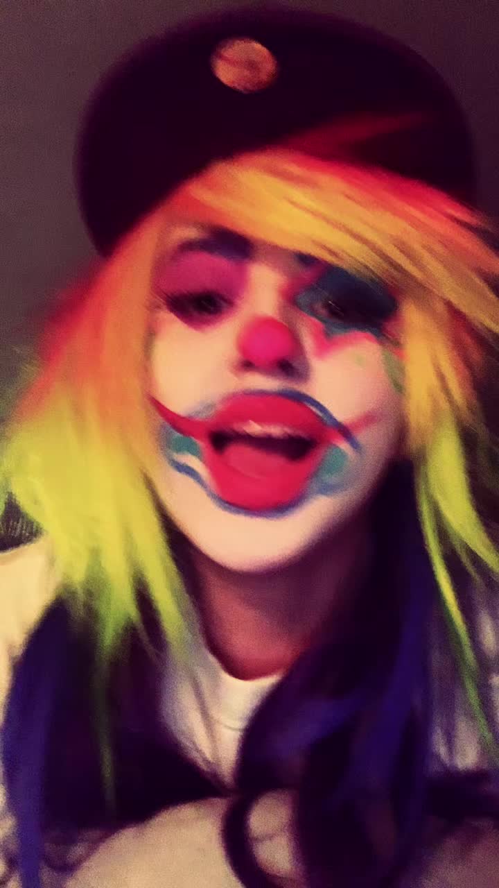 @𝕷𝖊𝖞(𝖗𝖊𝖟𝖊 𝖛𝖊𝖗𝖘𝖎𝖔𝖓