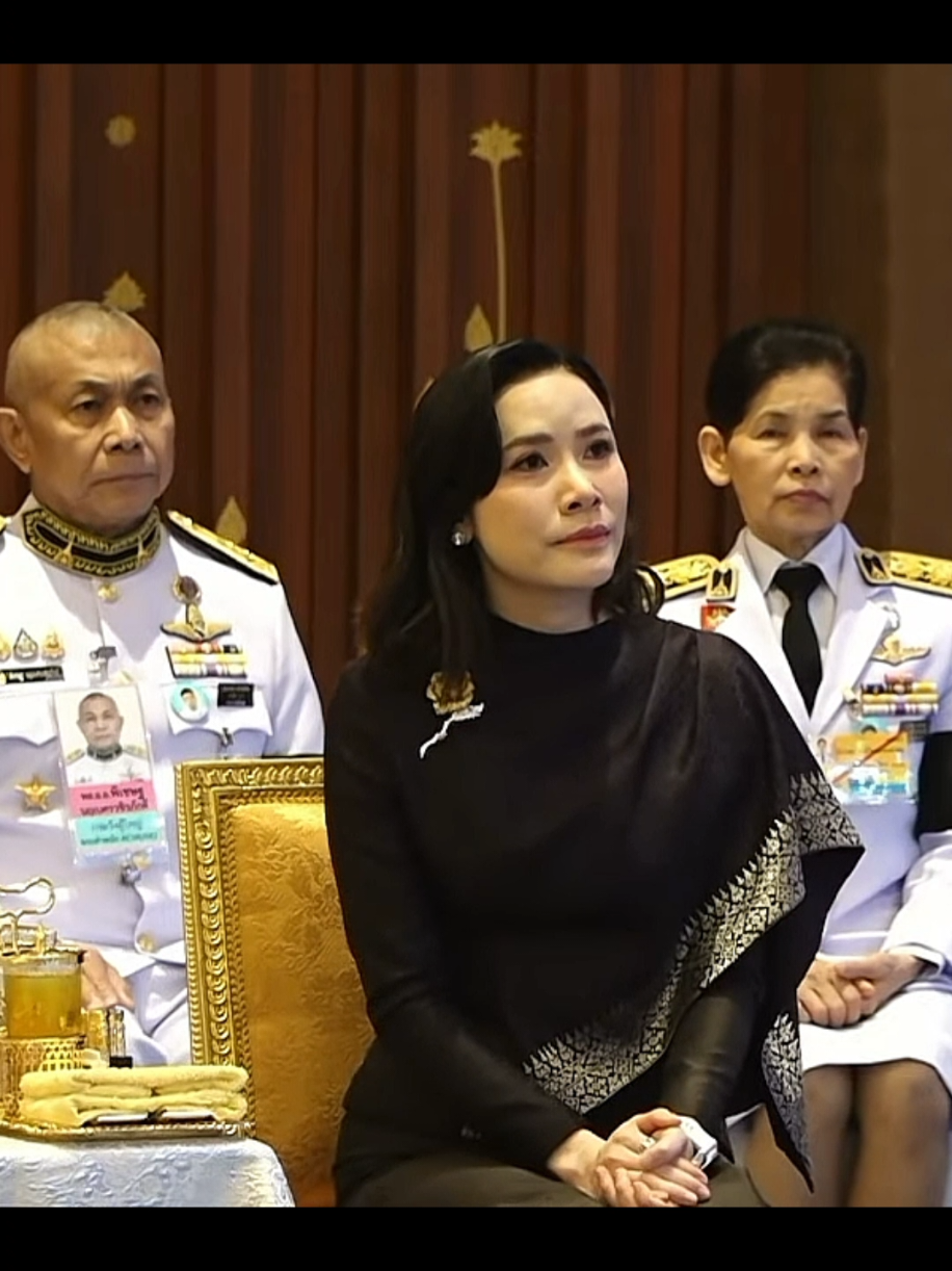 @รักเจ้าคุณพระ "สินีนาถ"