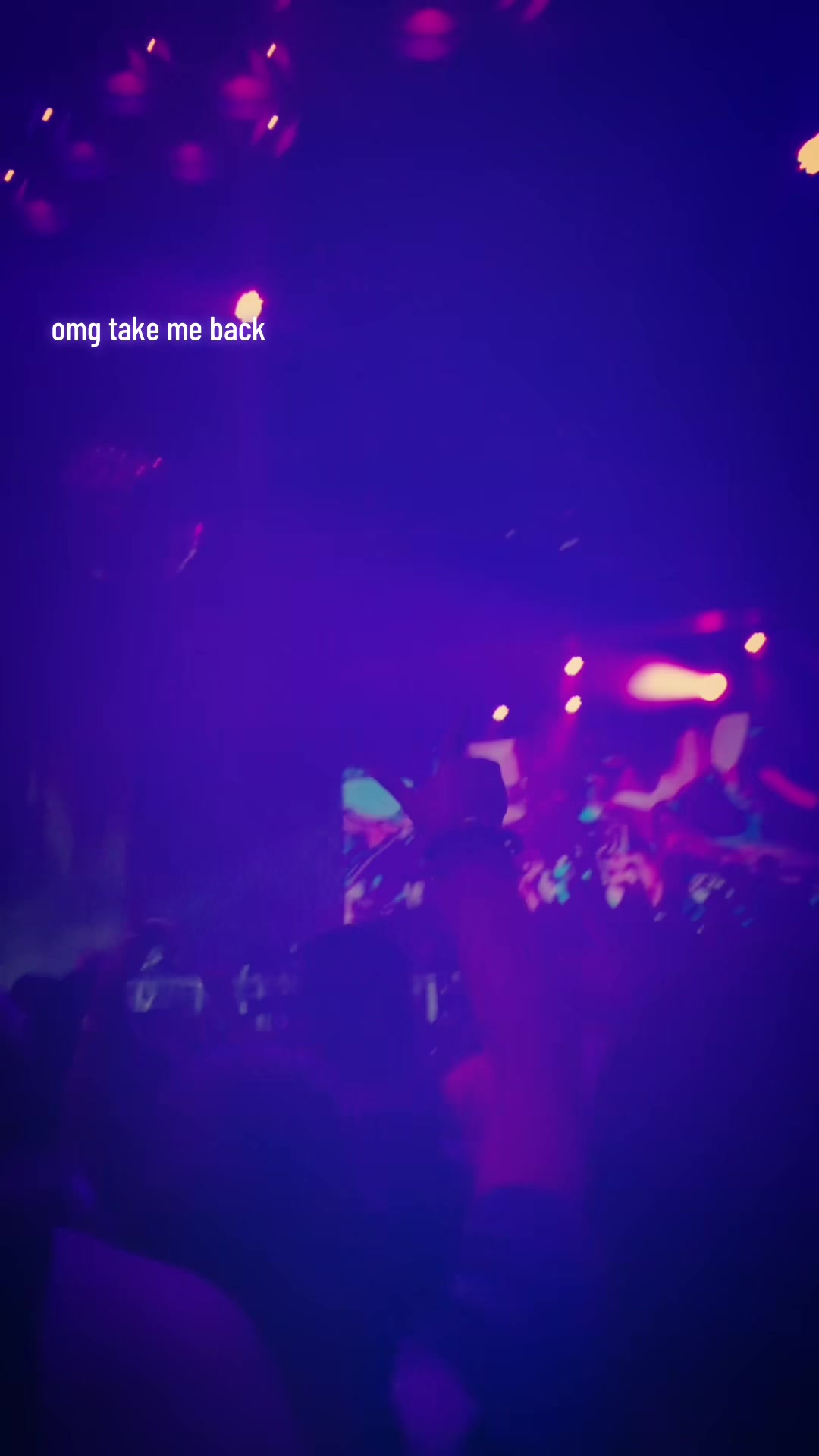 @🦄