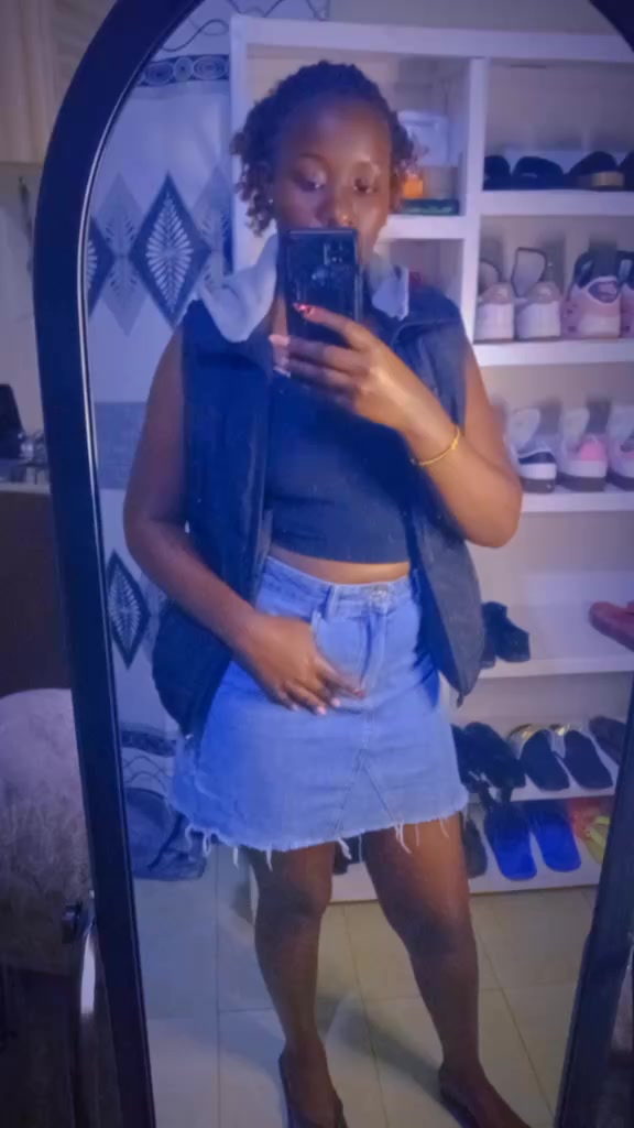 @NI VAAL 🦋