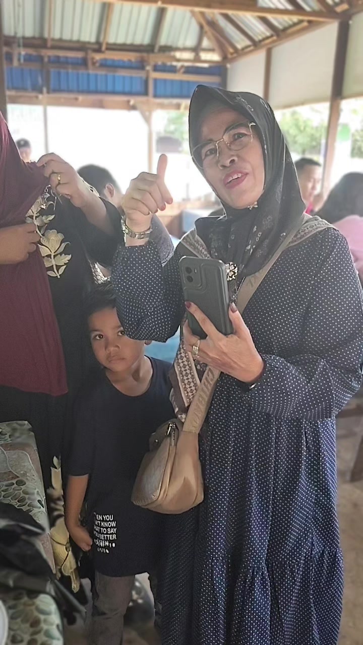 @warung katupat acil ella