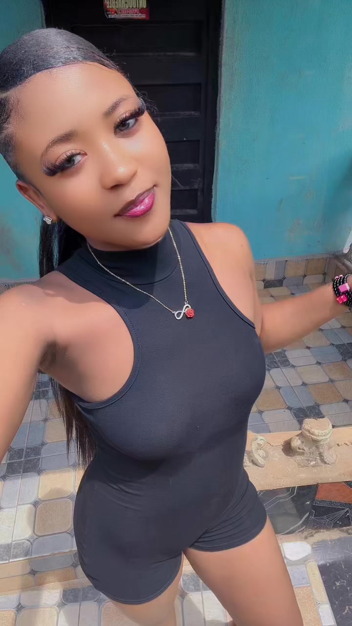 @Pretty Mira💋