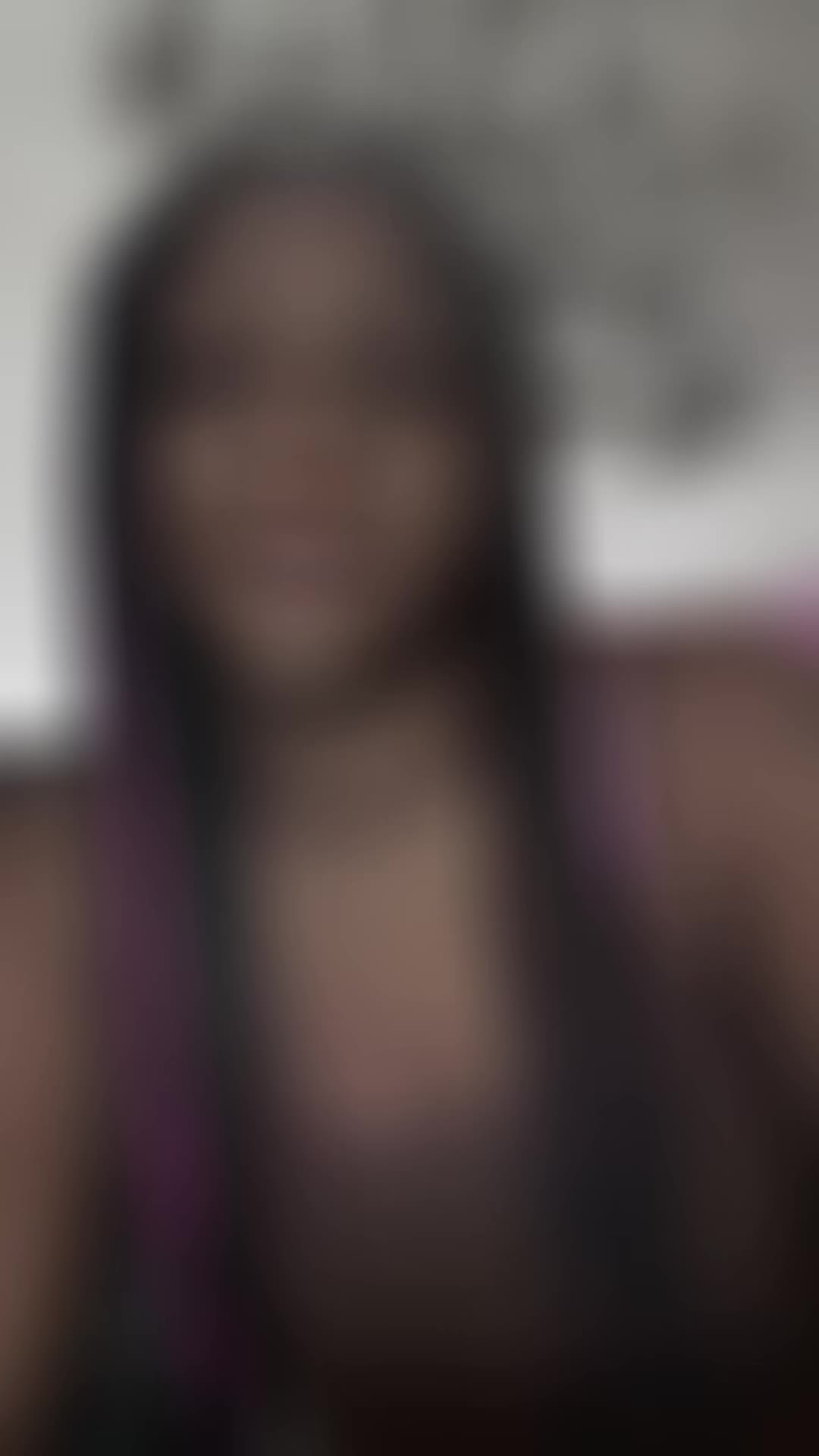 @Queencherelle85