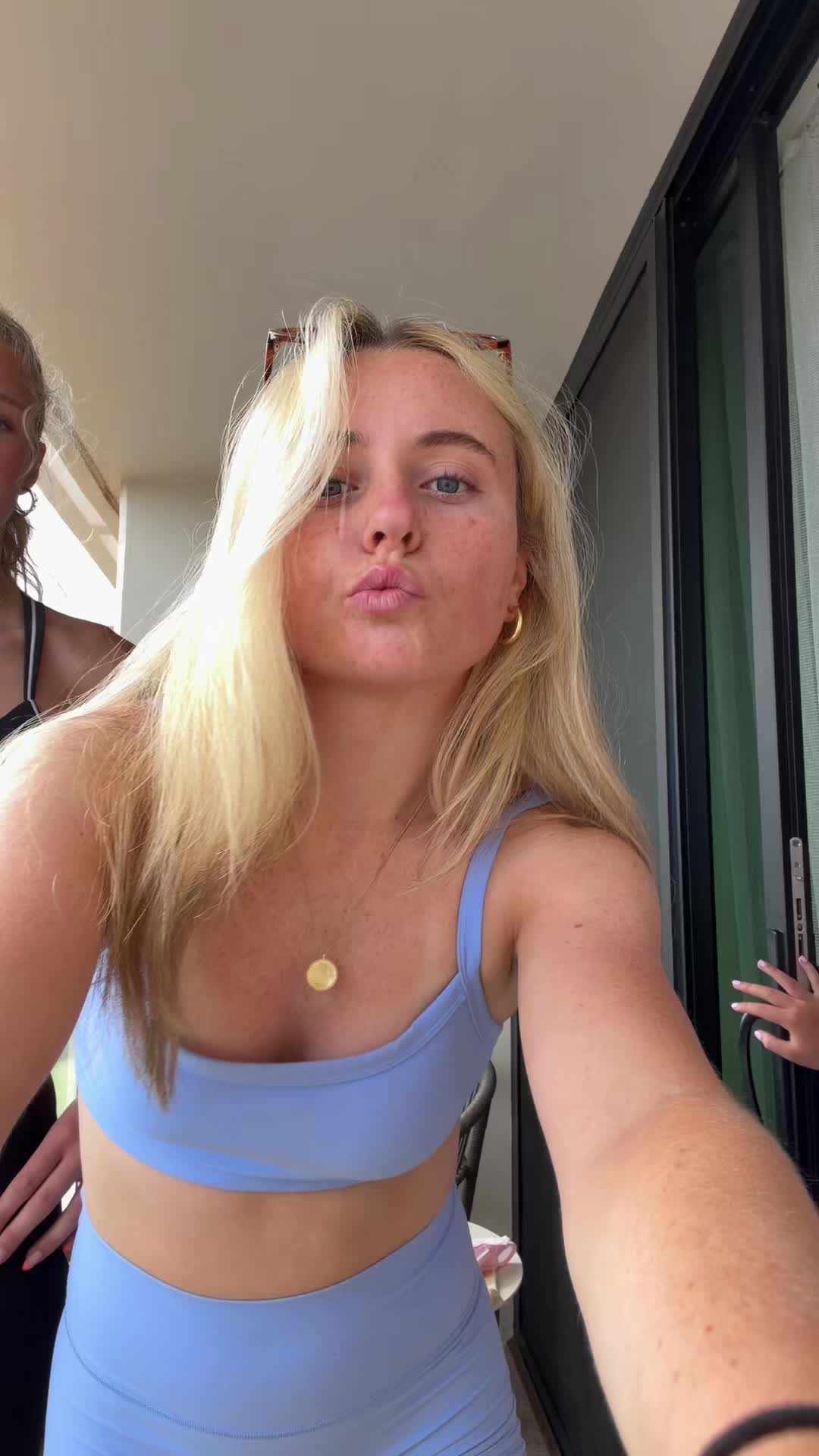 @Juj