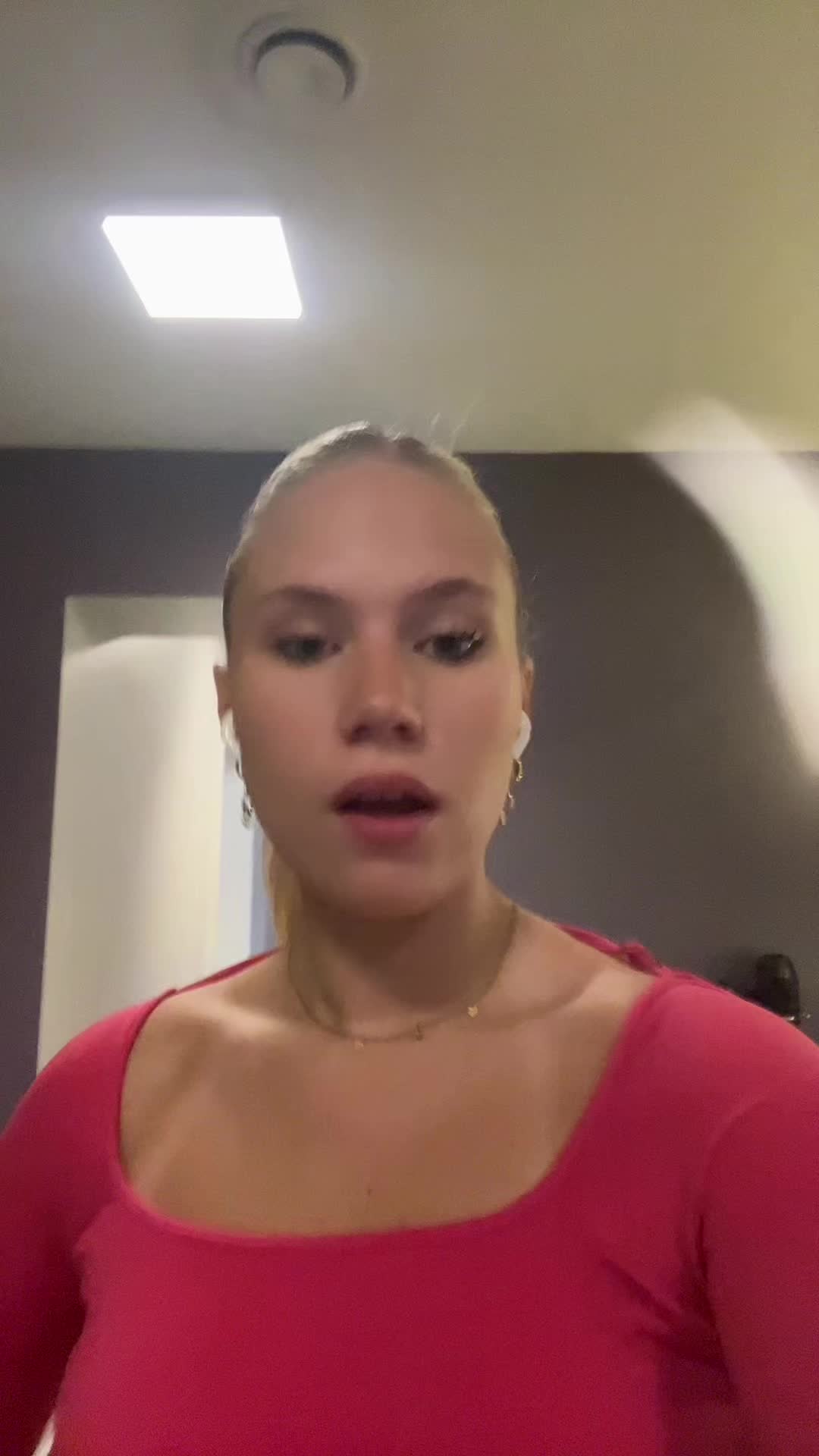 @sara sophie