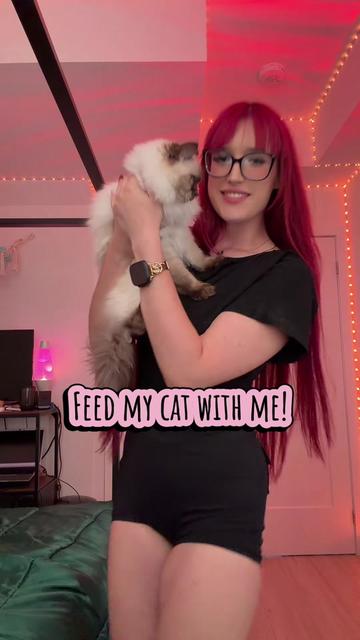 @itslarissatrishelle