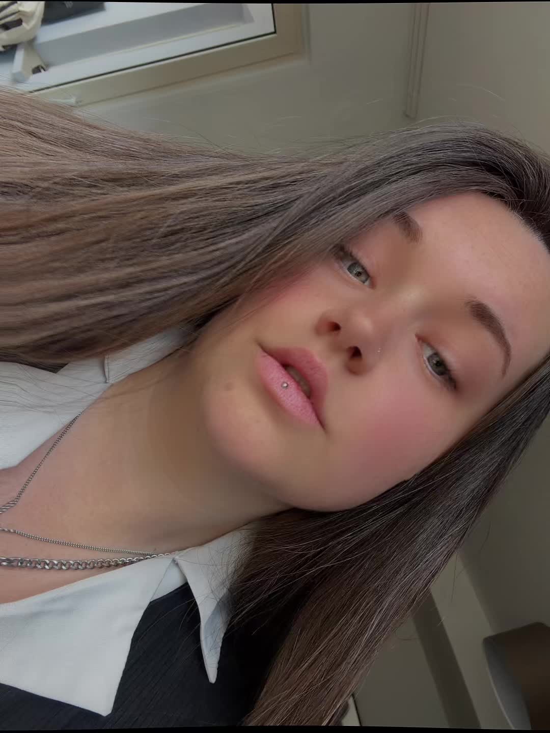 @Seline