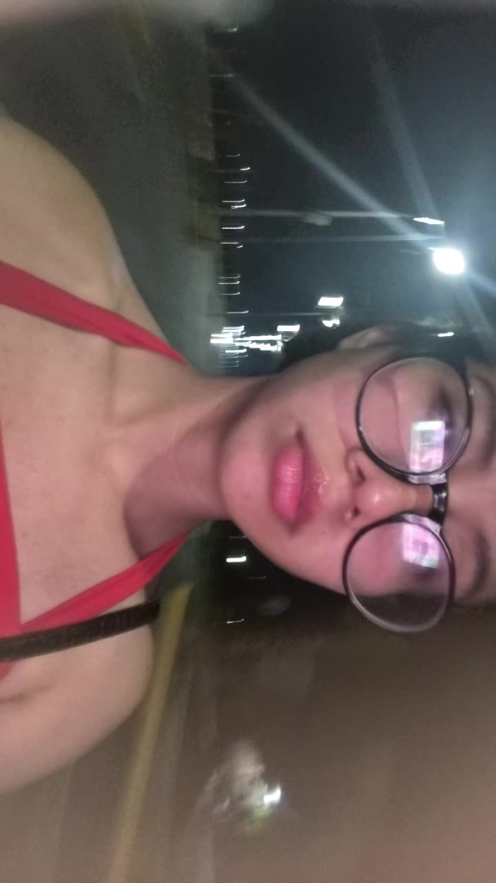 @zuriJane22