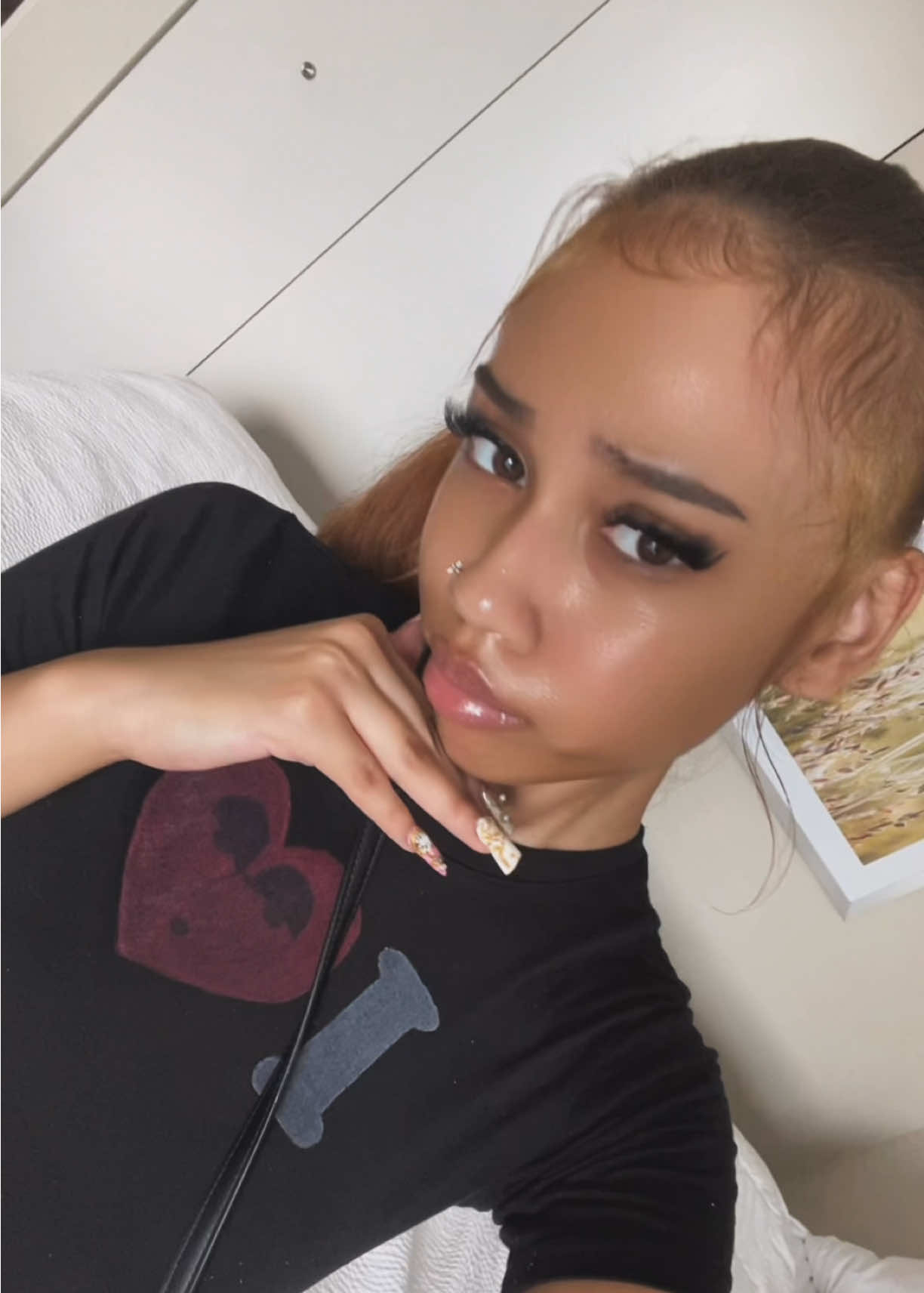 @⃟