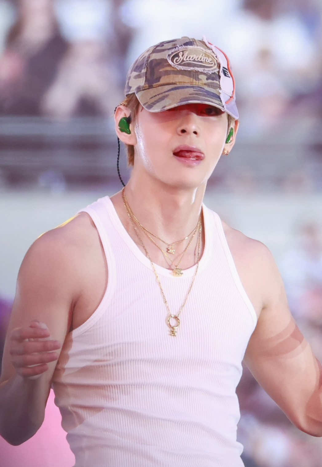 @⁷⟭⟬BTSVT𖧷¹³
