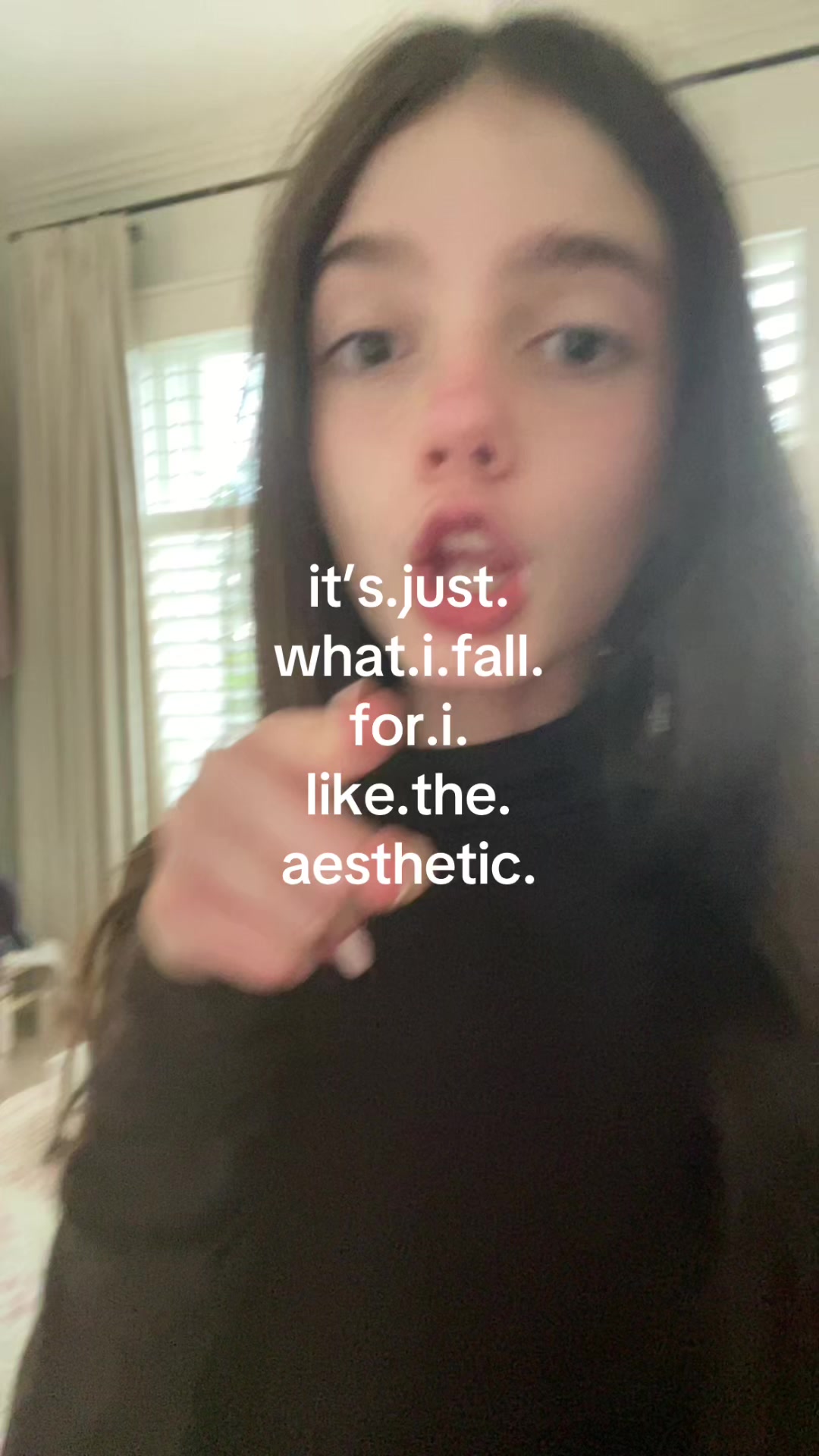 @Chlo ᥫ᭡