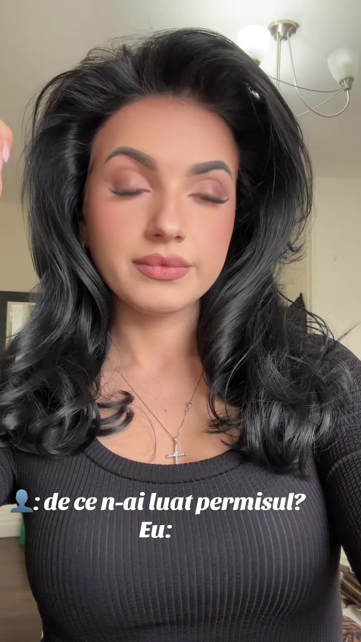 @Renata🖤