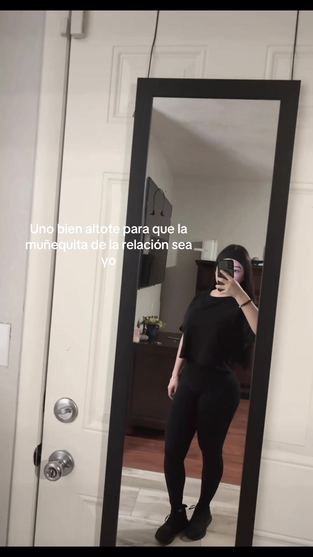 @L✯