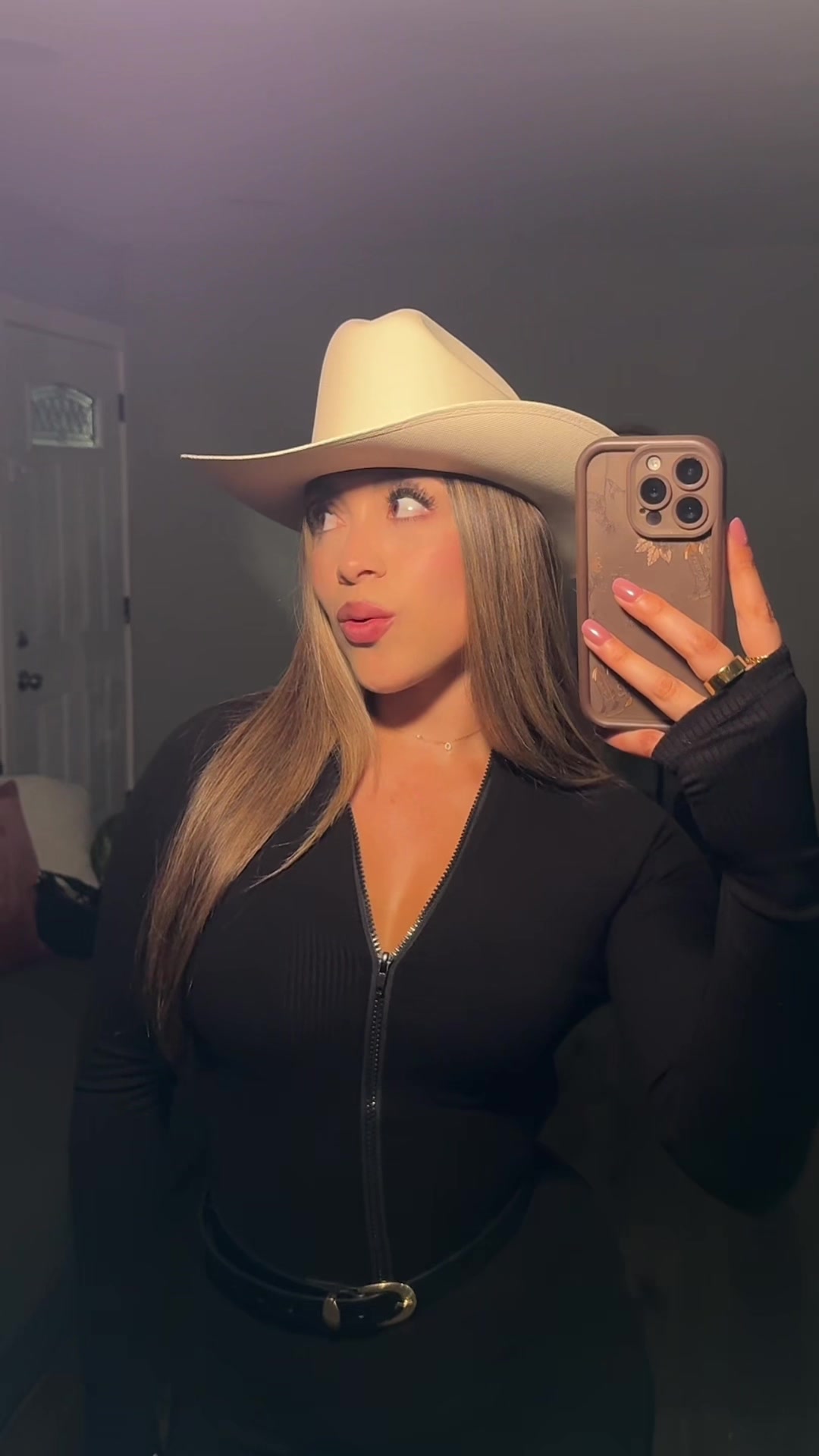 @annabelllleo