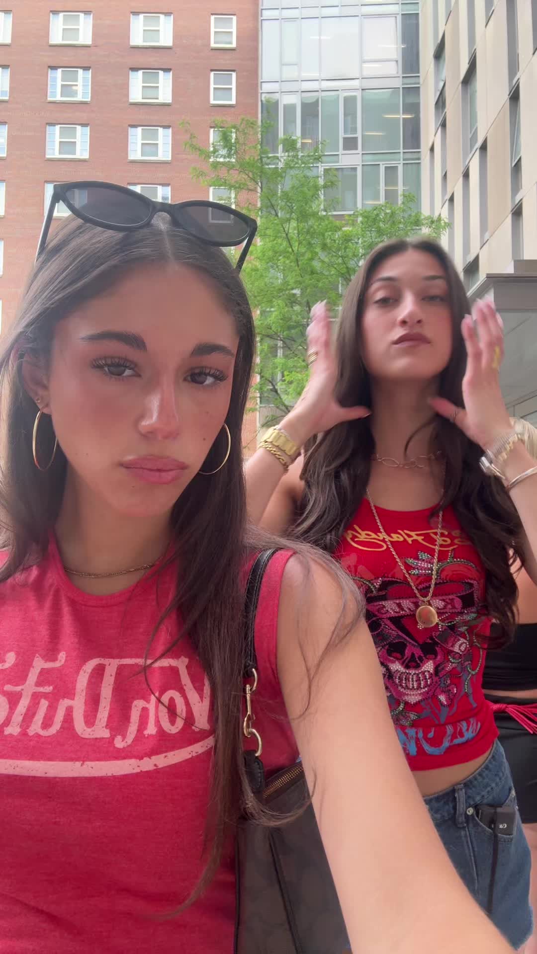@carlycupcake