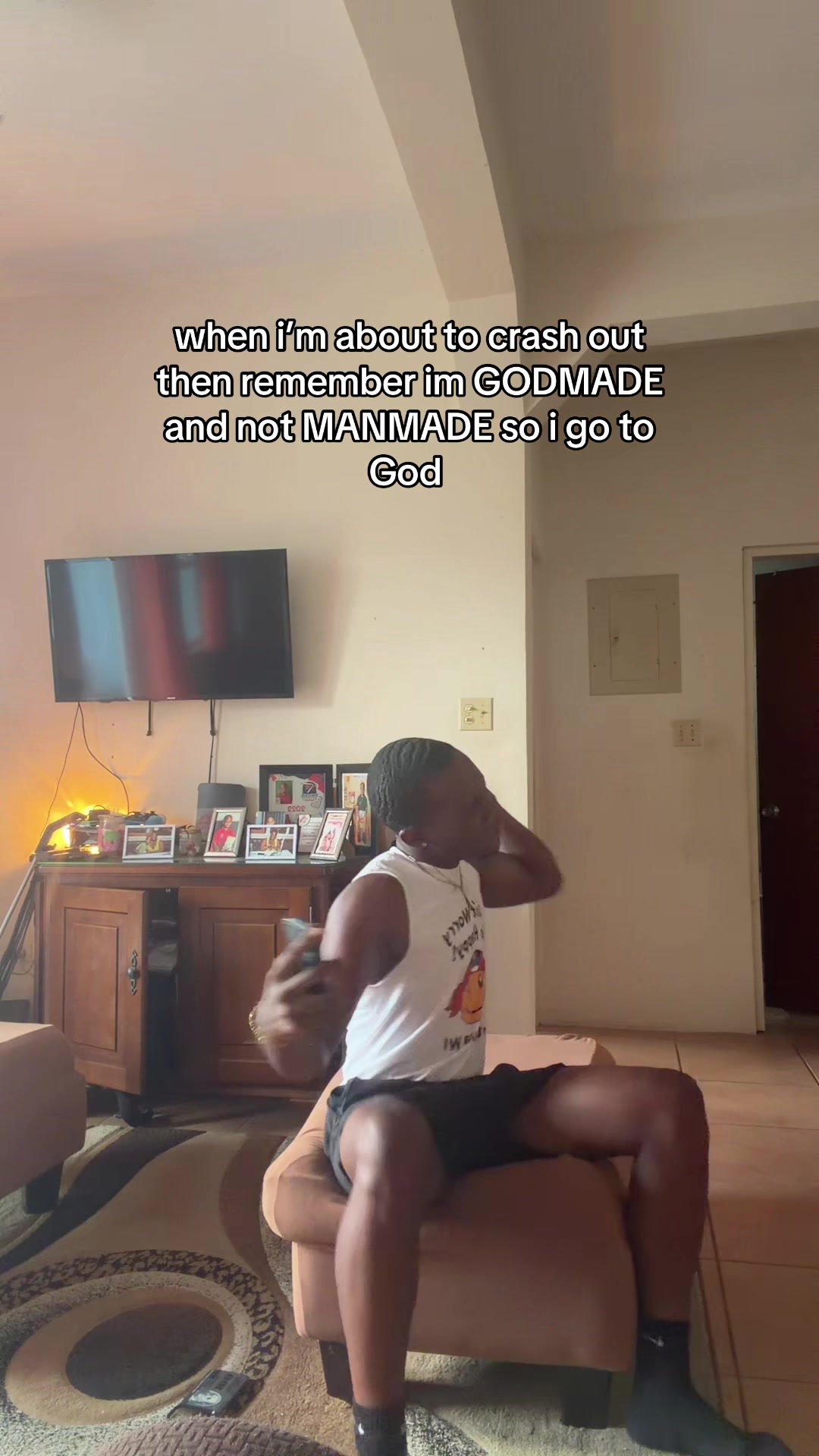 @iiiamdivon|content creator