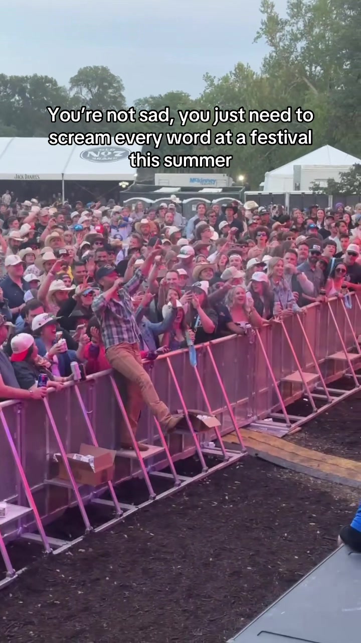 @Chris Lane