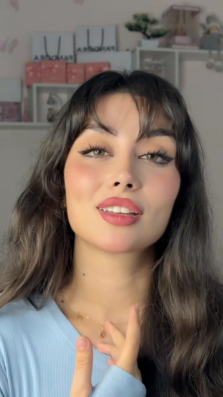 @Taya2002a