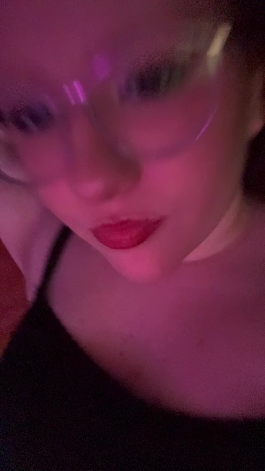 @bella