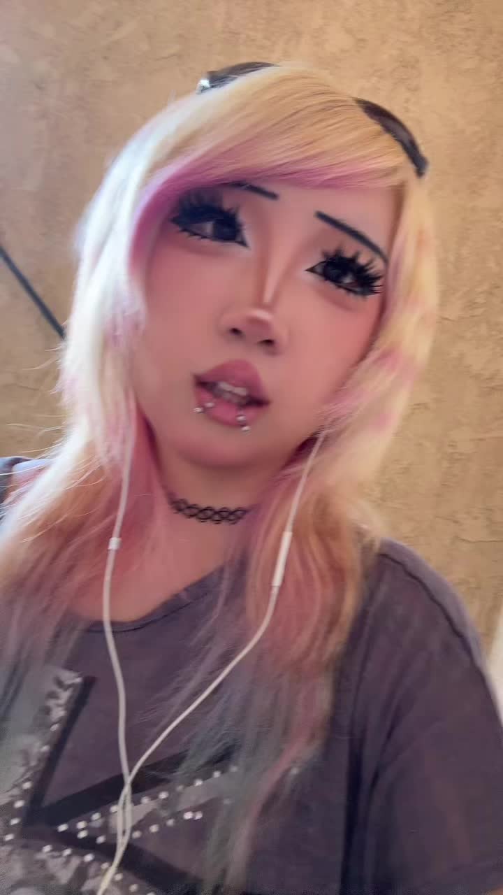 @🧁🦄